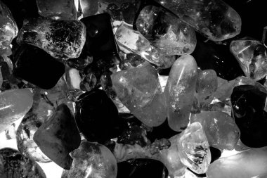 Tasarım için doğal kuvars değerli taş desen dokusu arka planı.