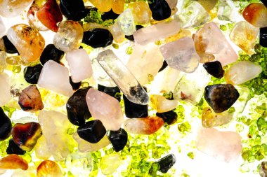 Tasarım için doğal kuvars değerli taş desen dokusu arka planı.