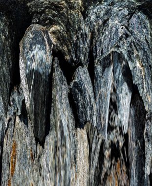 Kırsal taşlar, paslanmış dokular, renkli ve ilginç arka planlar ve büyüleyici dokular, web tasarımı ve soyut arkaplanlar için kullanılır.