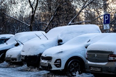 10.12.2021. Rusya, Moskova. Moskova 'da yoğun kar yağışı