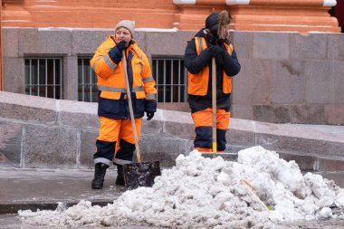 02.12.2021. Rusya, Moskova. Moskova 'da yoğun kar yağışı