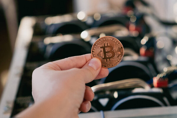 Горнодобывающая ферма Биткойна и пандемия. Наша новая жизнь