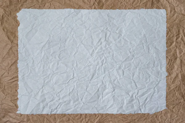 Zmačkaný Světlý Hnědý Balicí Papír Naskládaný Sobě Rámečku Okraje Jsou — Stock fotografie
