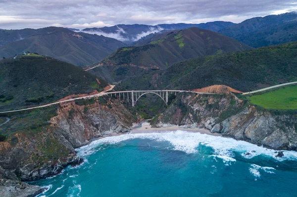 Bixby Creek Köprüsü Kaliforniya Nın Big Sur Kıyısındaki Bixby Kanyon — Stok fotoğraf