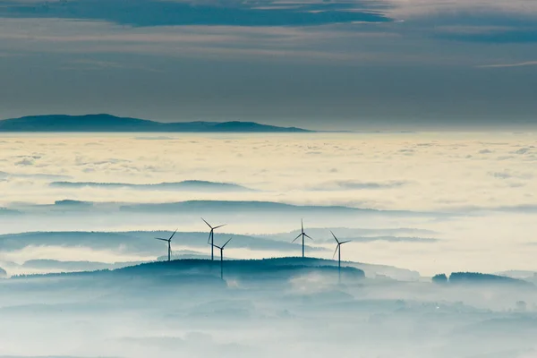 Windenergieanlagen Windkraftanlagen Einer Nebel Und Wolken Schicht Pfreimd Bundesland Bayern — Photo