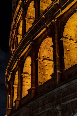 Roma, İtalya 'nın efsanevi Kolezyum Duvarı. Kaliteli fotoğraf