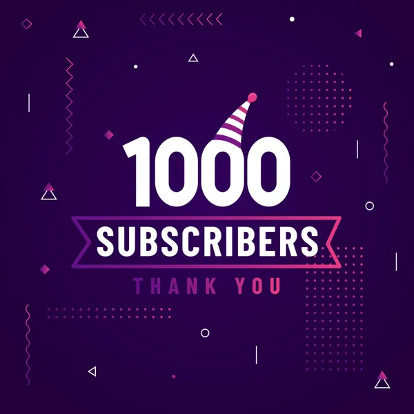 900 abone modern renkli tasarımı kutluyor..