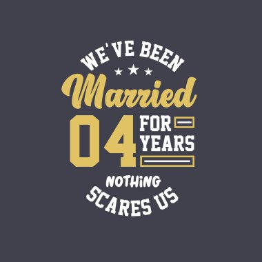 Dört yıldır evliyiz, hiçbir şey bizi korkutamaz. 4. yıldönümü kutlaması