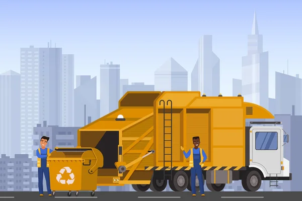 Camión de basura y trabajadores del servicio municipal trabajan en la calle de la ciudad con edificios — Archivo Imágenes Vectoriales