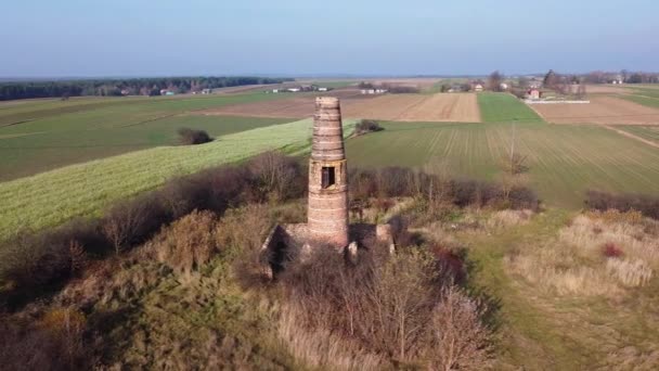 Grote Antieke Baksteen Oven Voor Het Verbranden Van Kalksteen — Stockvideo