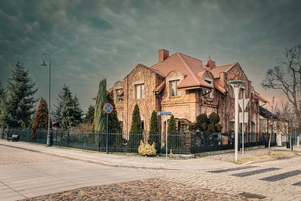 Historische Gebäude Mit Interessanter Architektur Der Stadt Sieradz Polen — Stockfoto