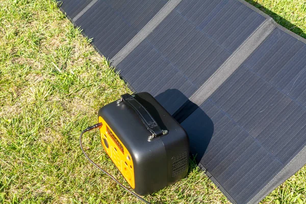 Solar Panel Portable Energy Bank — Stock Photo, Image