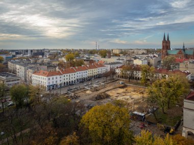 Polonya 'nın Lodz kentindeki eski kasabanın manzarası.