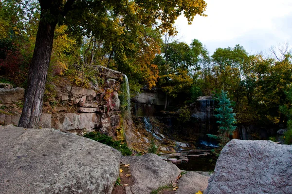 Cascade Ukraine Vue Cascade Dans Beau Jardin Uman — Photo