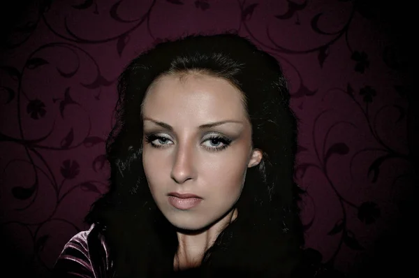 Woman Brutal Fashion Makeup Beauty Portrait — Stockfoto