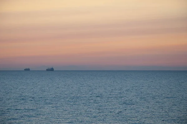 Alba Mattina Cielo Mare Con Nave All Orizzonte Estate Copia — Foto Stock