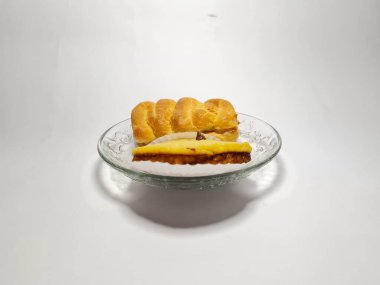 Lumpur ve Profiterollerden oluşan Endonezya pazarı atıştırmalıkları