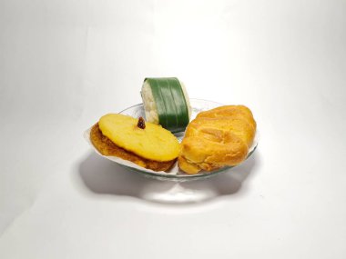 Lemper, Lumpur ve Profiterollerden oluşan Endonezya pazarı atıştırmalıkları