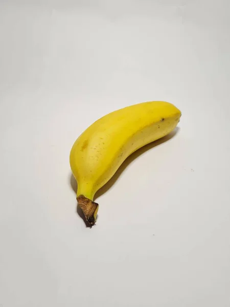 Plátano Amarillo Sobre Fondo Blanco — Foto de Stock