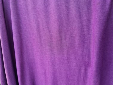 Soyut arkaplan mor kumaş siluet oluşturma içeriyor