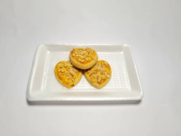 Cookie Chocolate Chip Pada Latar Belakang Putih — Stok Foto