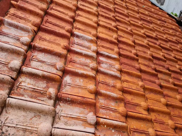 Dunkel Braun Haus Fliesen Hintergrund — Stockfoto