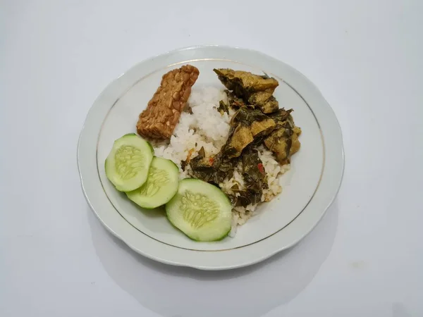 Arroz Blanco Con Guarnición Tofu Rodajas Rodajas Cubierto Con Rodajas — Foto de Stock