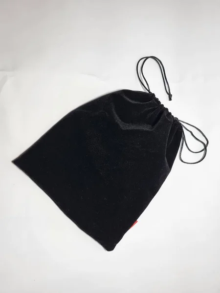 Μαύρη Υφασμάτινη Σακούλα Απομονωμένη Λευκό — Φωτογραφία Αρχείου