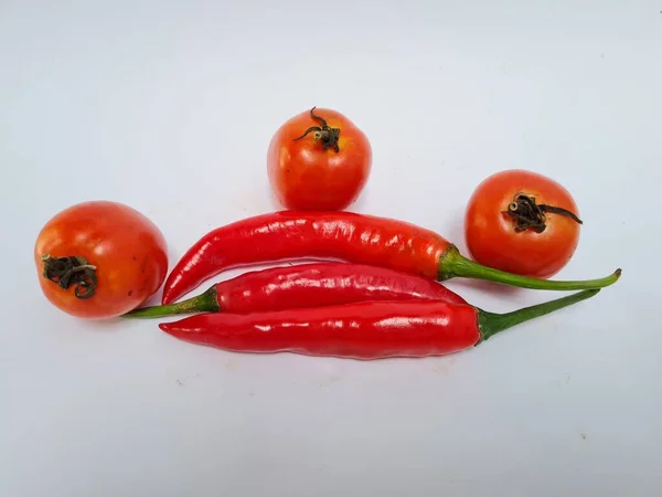 Grandes Pimentões Vermelhos Com Alças Verdes Grandes Pimentões Vermelhos Fundo — Fotografia de Stock