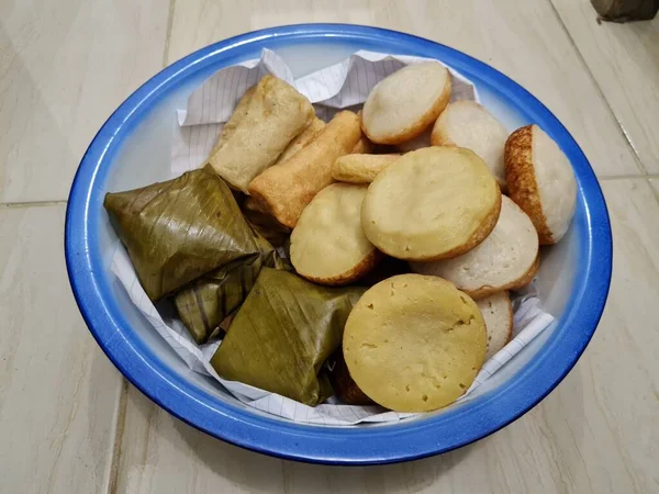 Snacks Indonesia Mud Cakes Apem Cakes Chicken Filled Risoles Mendut — Photo