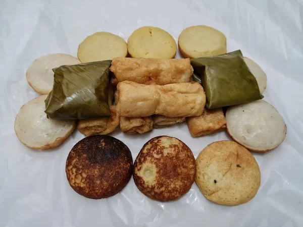 Snacks Indonesia Mud Cakes Apem Cakes Chicken Stuffed Risoles Mendut — Stok Foto