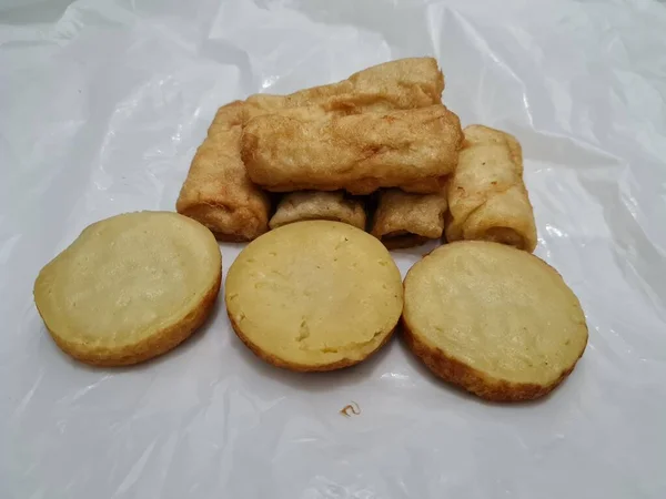 Snack Dall Indonesia Sono Torte Fango Risoles Pieni Pollo — Foto Stock