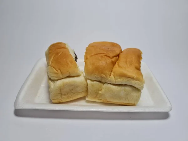 Шоколадний Ароматизований Хліб Який Можна Розірвати Вручну Білій Тарі — стокове фото