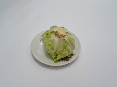 Lahana sebzeleri izole edilmiş beyaz mavi kombinasyon