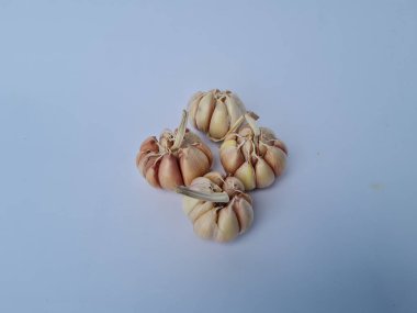 Mutfakta baharat pişirmek ahşap üzerinde sarımsak