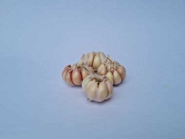 Mutfakta baharat pişirmek ahşap üzerinde sarımsak