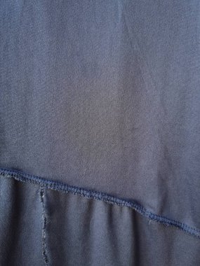 Gölge kombinasyonu ile soyut mavi katlanmış kumaş desenli arkaplan