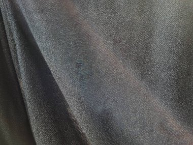 Gölge kombinasyonlu soyut gri dalgalı kumaş arkaplan