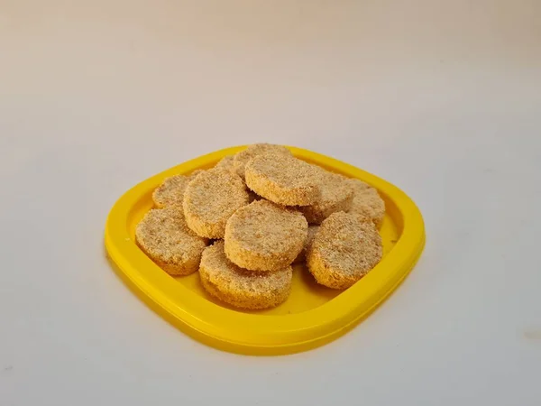 Słodkie Ciasto Sago Mąki Cukrowej Innych Składników Żółtym Pojemniku — Zdjęcie stockowe