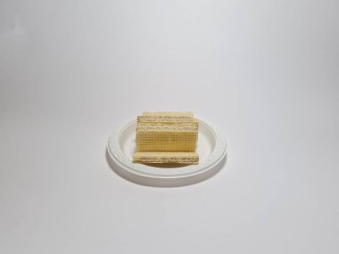 Çikolata katmanlı bisküviler.