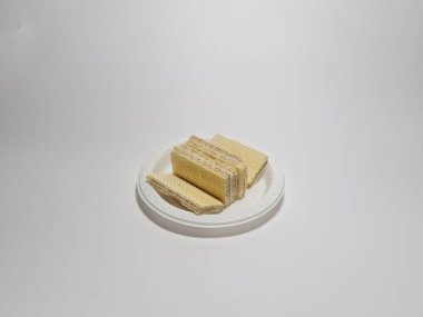 Çikolata katmanlı bisküviler.