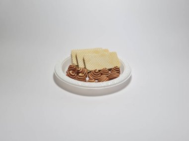 Çikolatalı gofret atıştırmalıkları ve küçük fil kulakları.