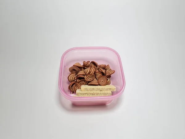 Chocolate Wafer Snacks Mini Elephant Ears Container — Stockfoto