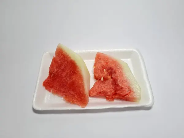 Scheiben Rote Und Weiße Wassermelone — Stockfoto