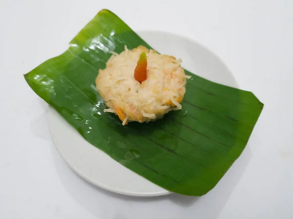 印尼的面粉和油炸白面做的小吃味道很好 叫做蛋面 — 图库照片