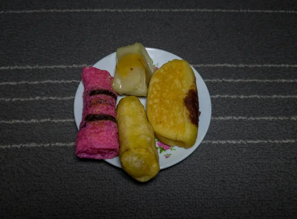 Los Aperitivos Del Mercado Son Pasteles Pasteles Pasteles Mendut Plátanos —  Fotos de Stock