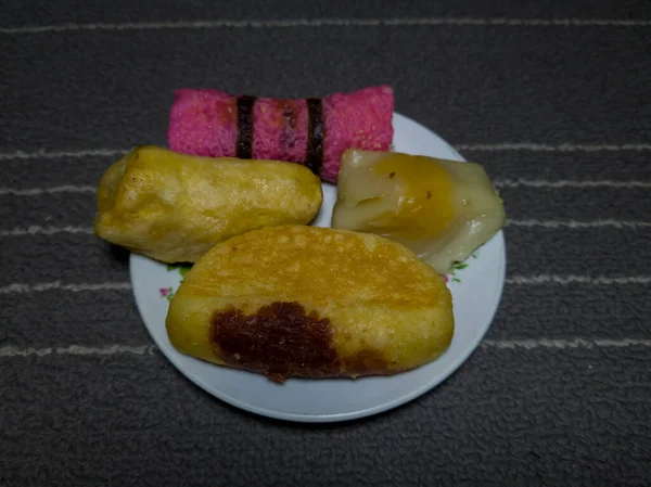 Bolos Mercado São Bolos Mendut Bananas Fritas Rolos Doces Bolos — Fotografia de Stock