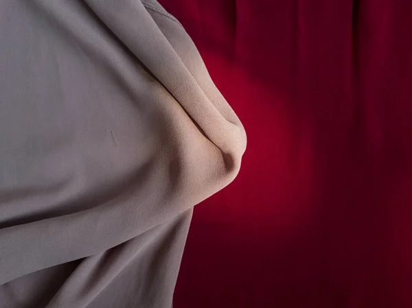 Streszczenie Tła Ciemnoczerwonej Tkaniny Połączeniu Innymi Kolorami — Zdjęcie stockowe