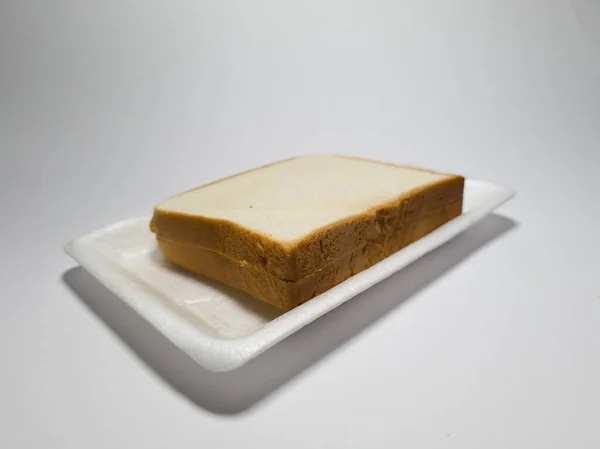 Pão Feito Farinha Outros Ingredientes Recipiente Branco — Fotografia de Stock