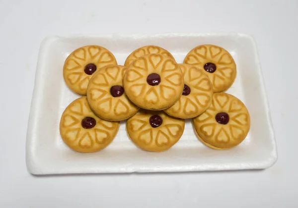 Kekse Mit Erdbeermarmelade Auf Dem Holz Sind Perfekt Für Eine — Stockfoto
